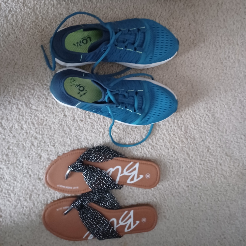 Women's shoes